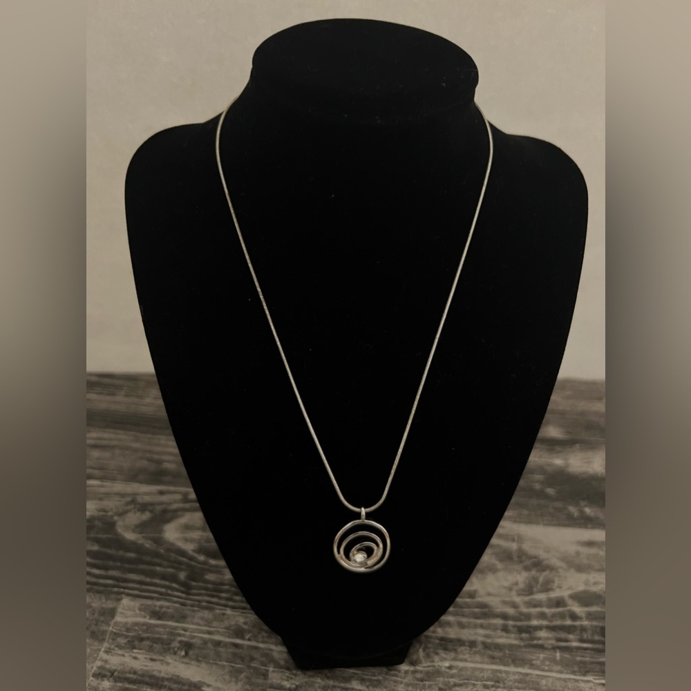 Silver Tone Necklace with Pendant